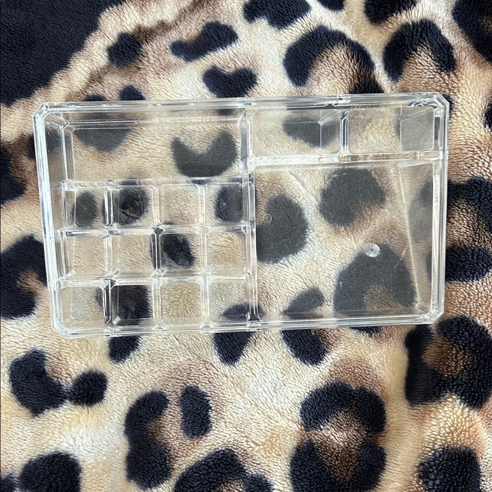 Source Unknown Transparent Makeup Organizer
